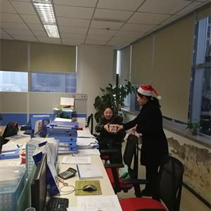 成都鑫锐商业管理有限公司祝各位业主圣诞快乐