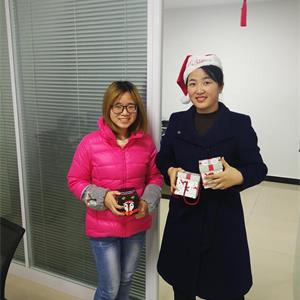 成都鑫锐商业管理有限公司祝各位业主圣诞快乐