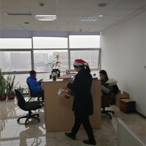 成都鑫锐商业管理有限公司祝各位业主圣诞快乐